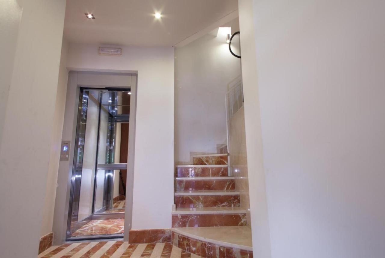 Apartamento Puerta Del Arenal - Kainga Homes Seville Ngoại thất bức ảnh